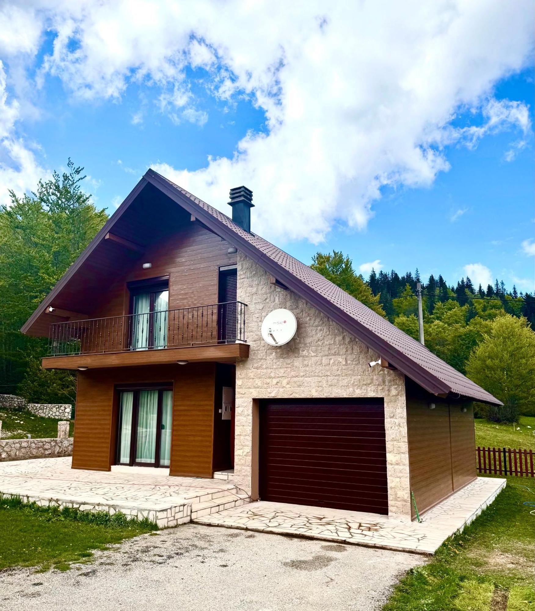 Villa North Forest